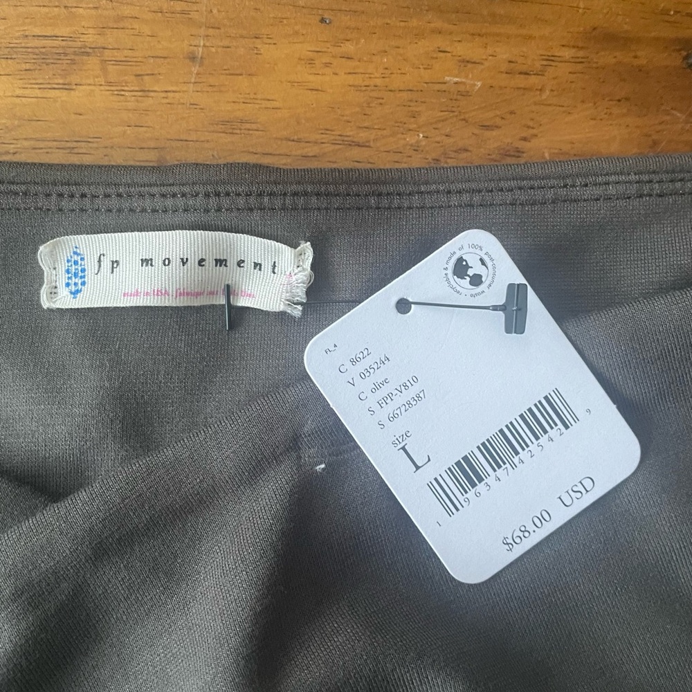 New NWT FP Movement Crash Court Flare Pants Yoga Green Size Large L Ankle Zip - Picture 4 of 10